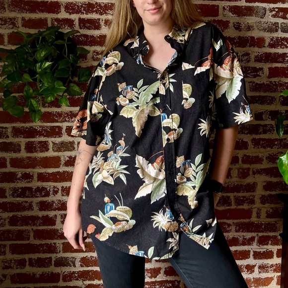 David Taylor Collection Hawaiian button down - Picture 2 of 8